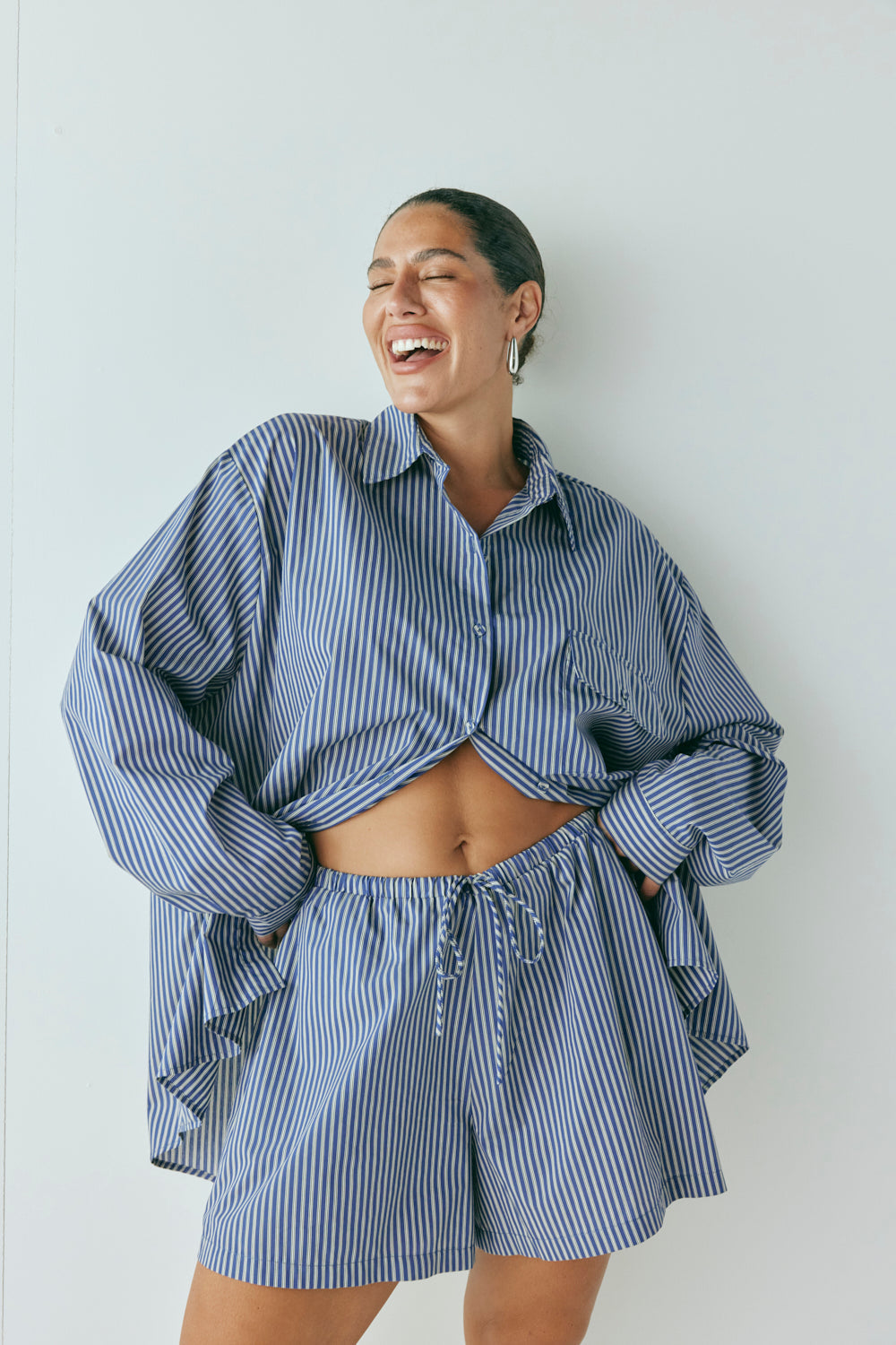 Annika Shorts Navy Stripe