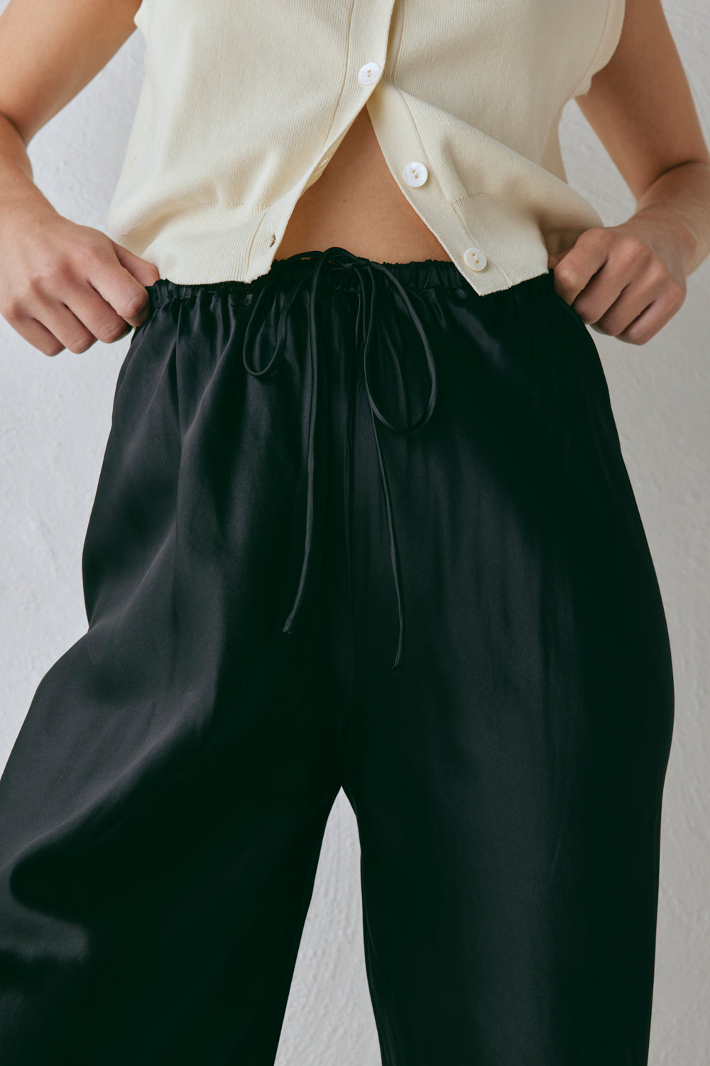 Rae Satin Pants Black
