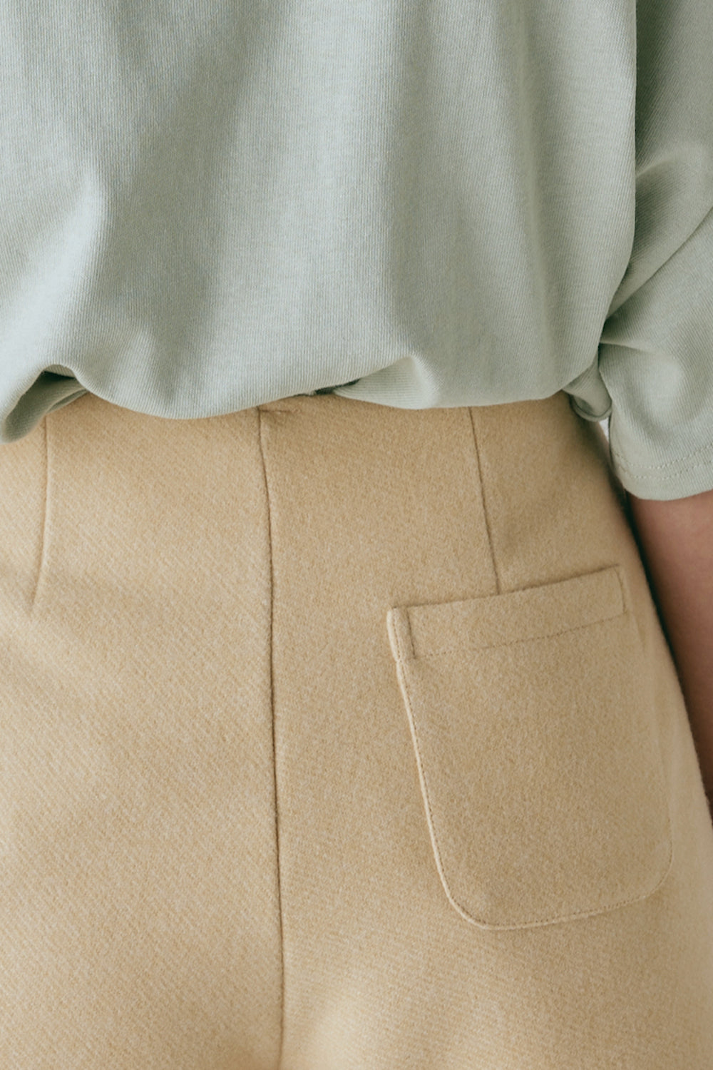 Nada Shorts Butter