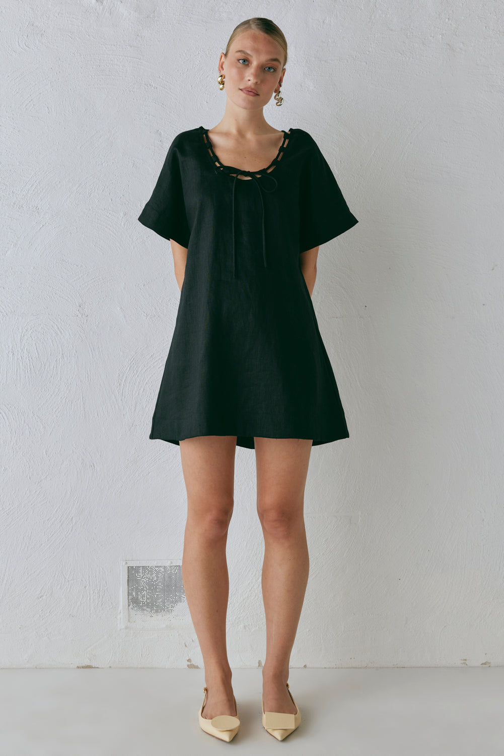 Nellie Linen Mini Dress Black