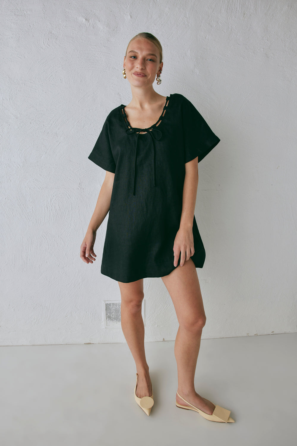 Nellie Linen Mini Dress Black
