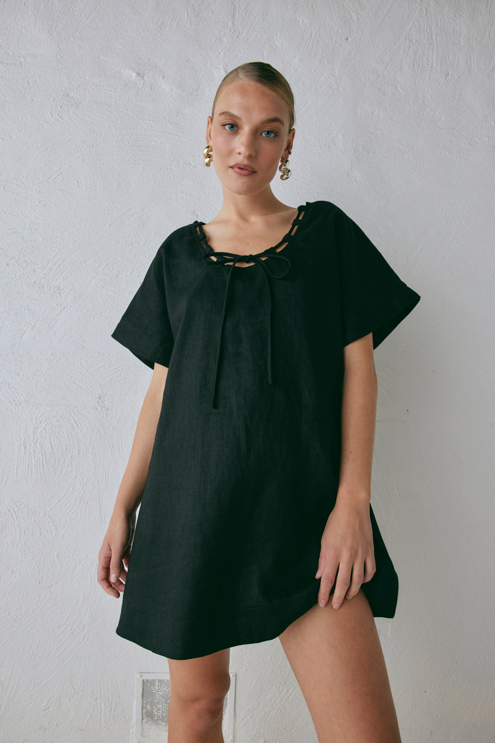 Nellie Linen Mini Dress Black