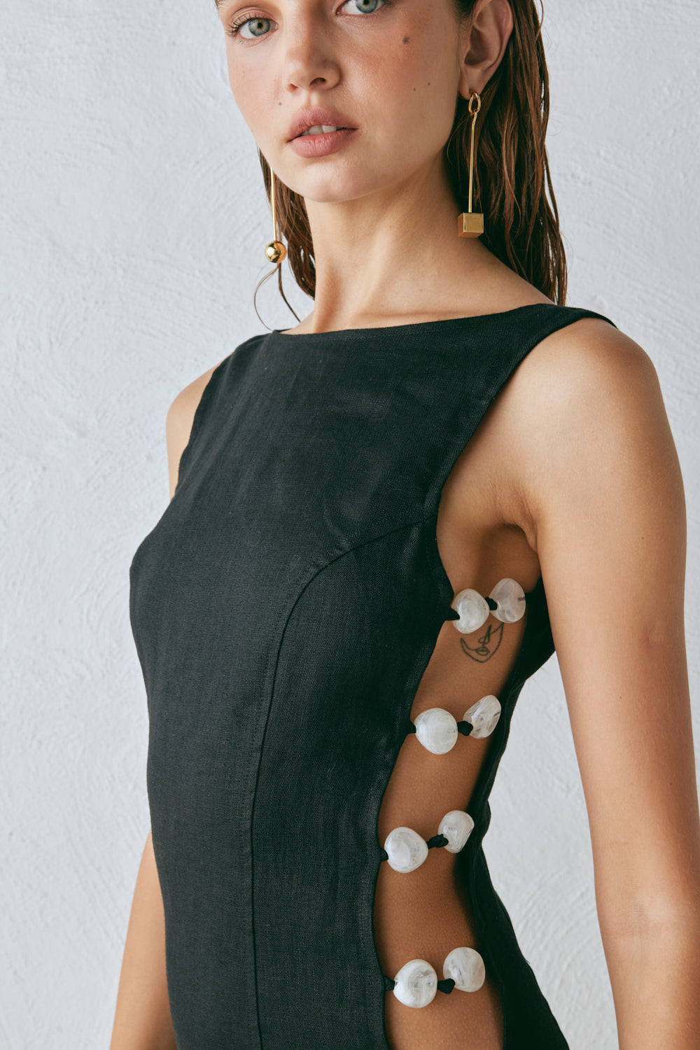 Tia Linen Mini Dress Black