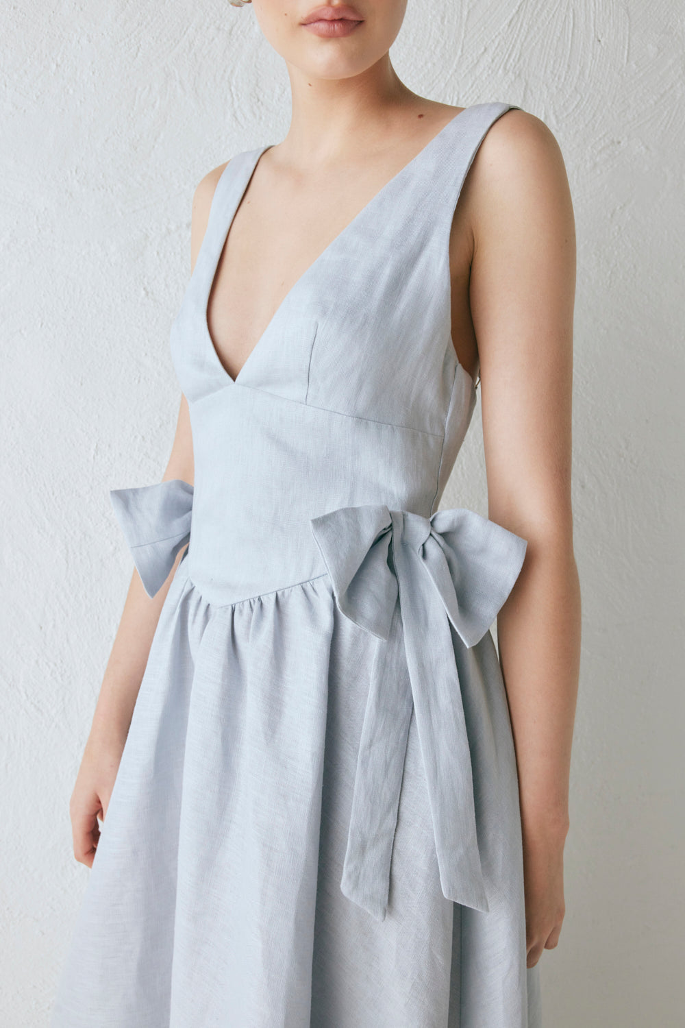 Daphne Linen Midi Dress Powder