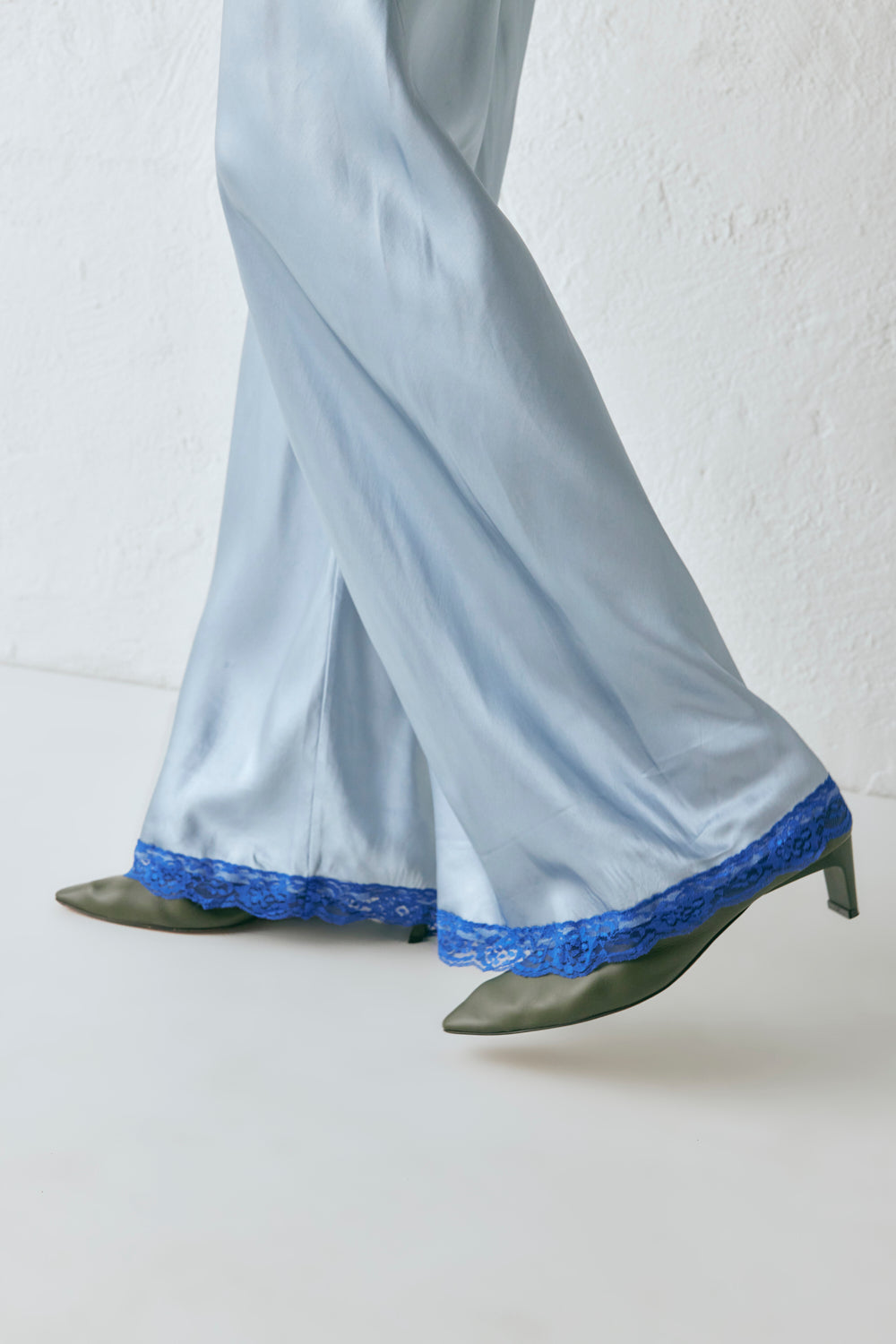 Josefin Satin Pants Sky