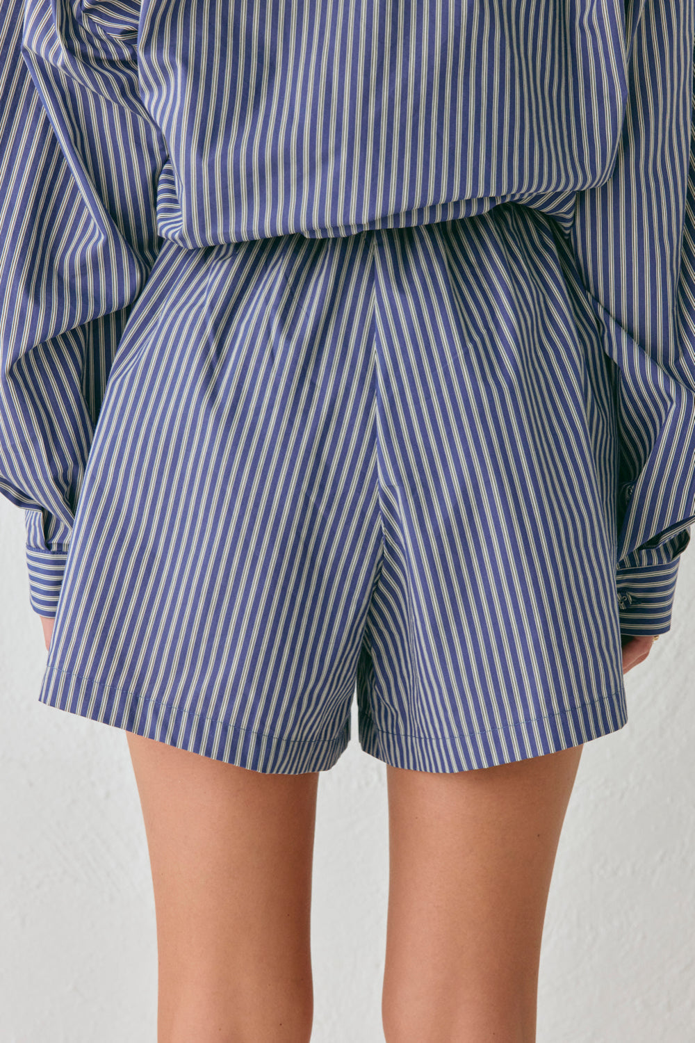 Annika Shorts Navy Stripe