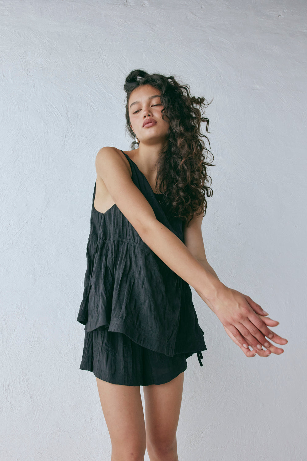 Indi Top Crinkle Black