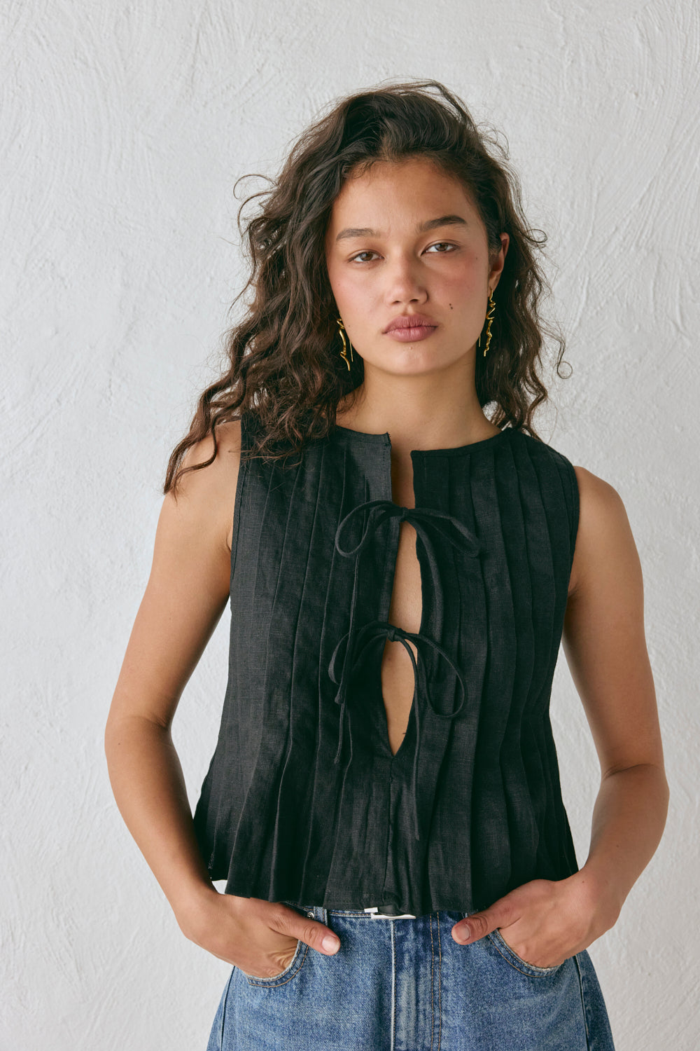 Valeria Linen Top Black