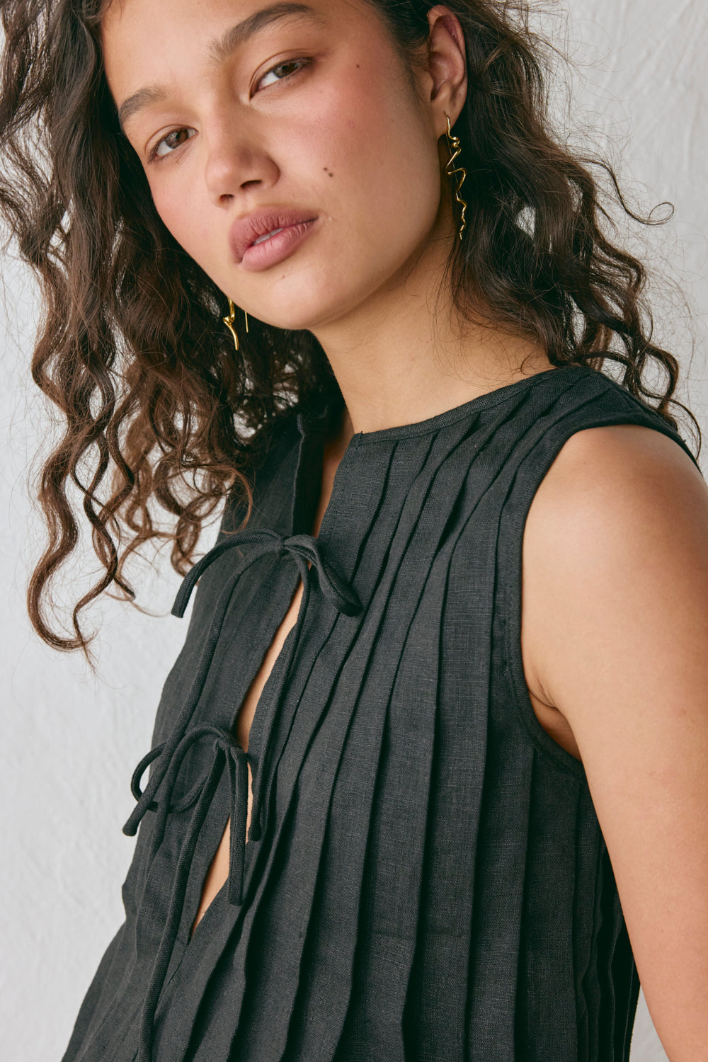 Valeria Linen Top Black