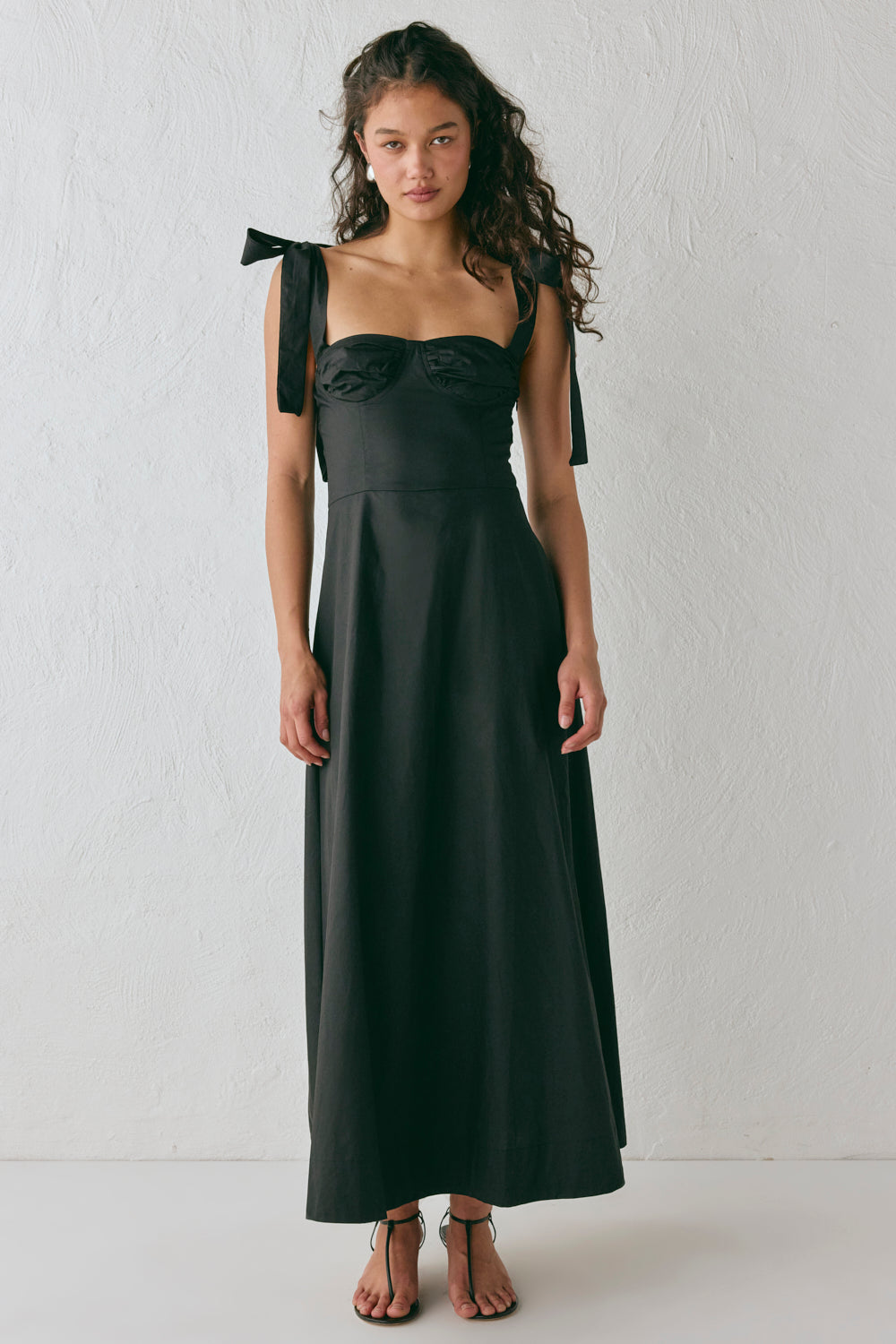 Lotte Midi Dress Black