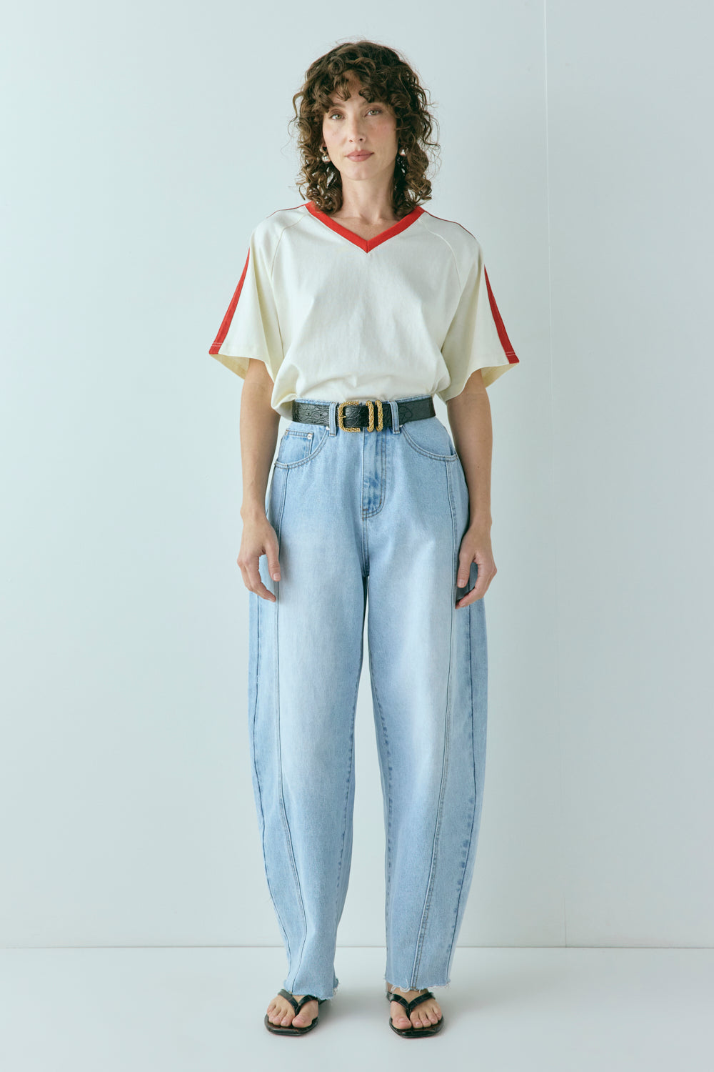 Nyra Barrel Denim Jeans Light Blue