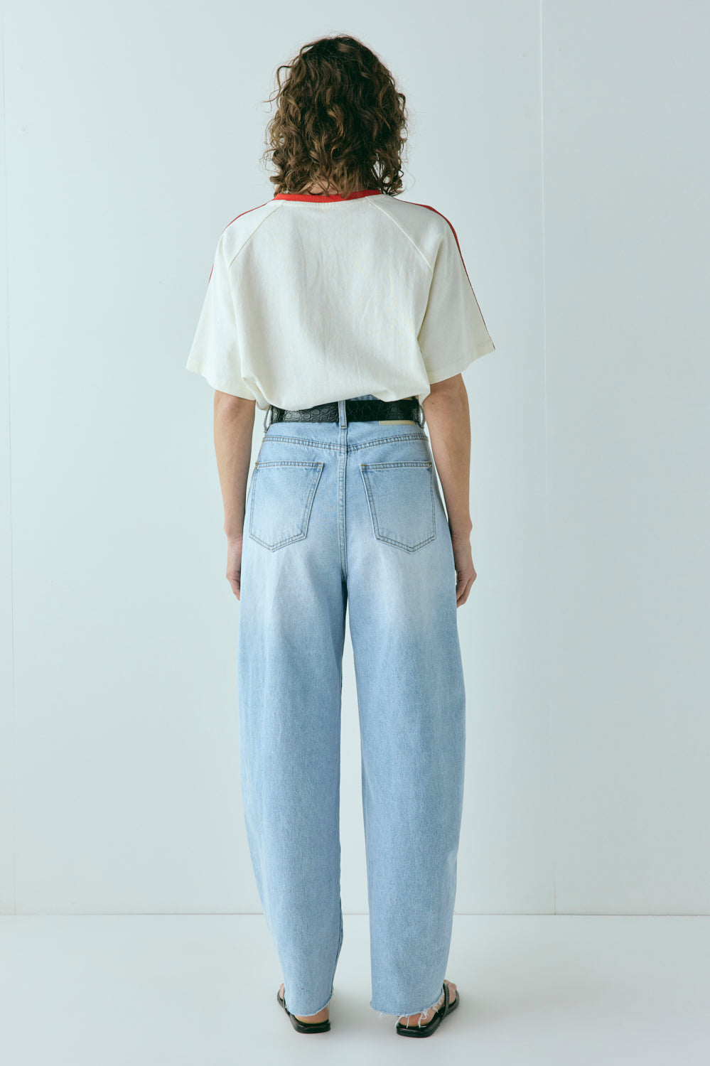 Nyra Barrel Denim Jeans Light Blue