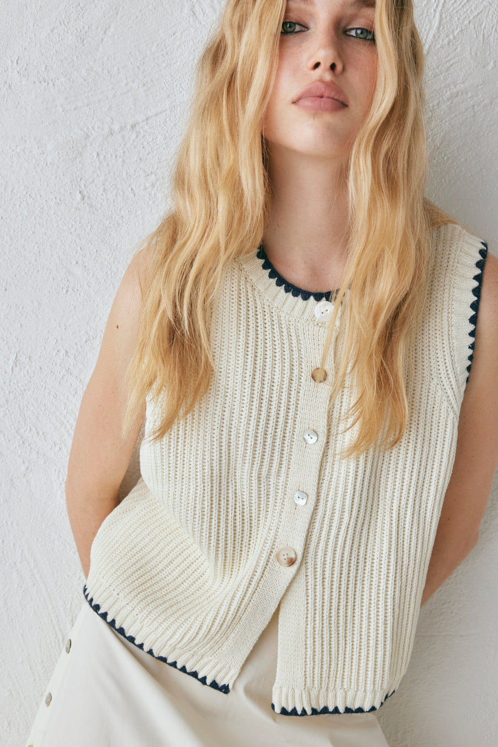 Alek Knit Vest Cream