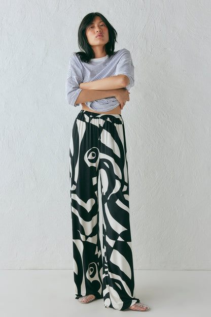 Tae Pants Ari