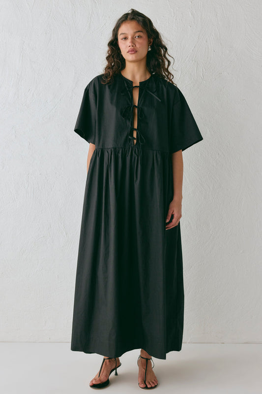 Naomi Smock Maxi Dress Black