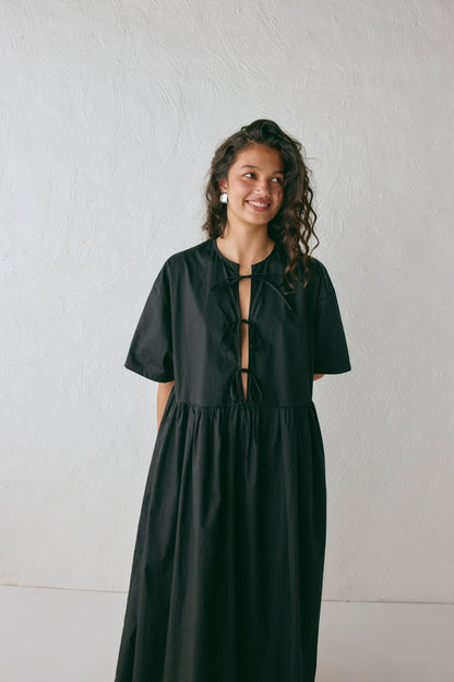 Naomi Smock Maxi Dress Black