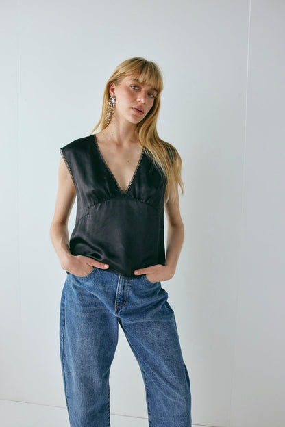 Flores Satin Top Black